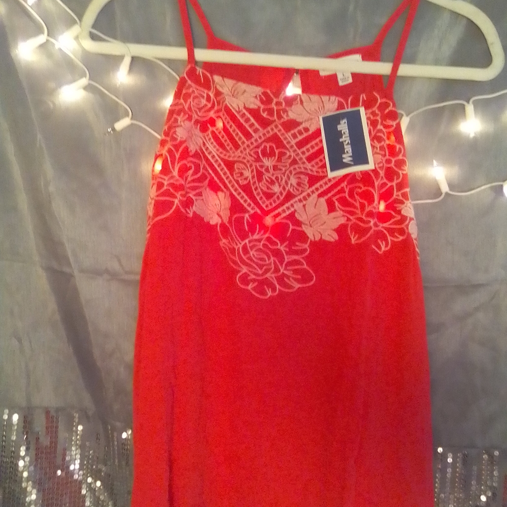 Bright Melon Colored Top w/ Intricate White Flowered Embroidery